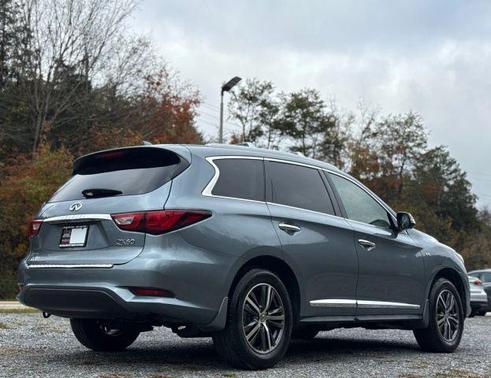 2017 INFINITI QX60 Base