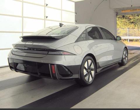 2025 Hyundai IONIQ 6 SE