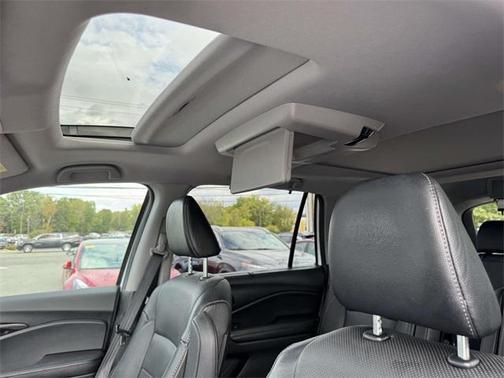 2020 Honda Pilot AWD Elite