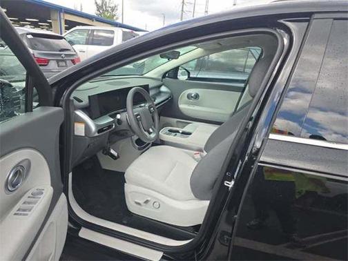 2026 Hyundai IONIQ 9 S