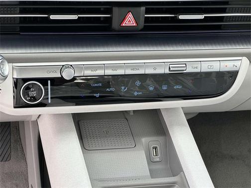 2025 Hyundai IONIQ 6 SE