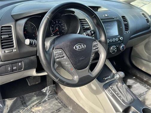 2016 Kia Forte EX