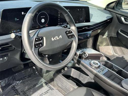 2023 Kia EV6 Wind