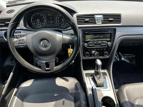 2015 Volkswagen Passat 1.8T S