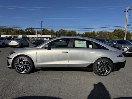 2025 Hyundai IONIQ 6 SEL