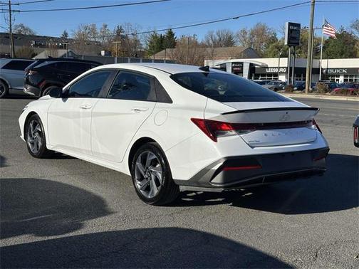 2025 Hyundai ELANTRA Sport