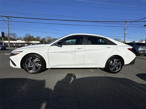 2025 Hyundai ELANTRA Sport