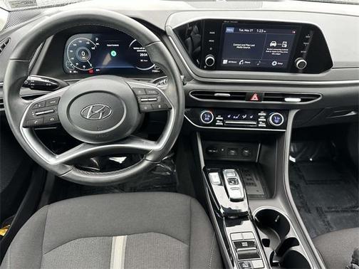2022 Hyundai SONATA SEL