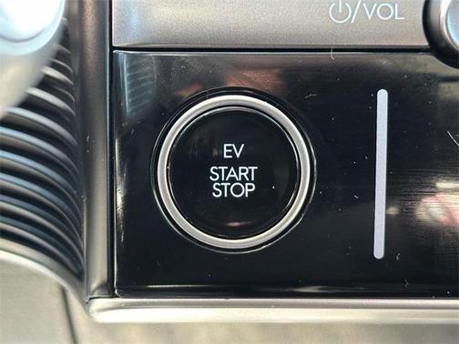 2025 Hyundai IONIQ 5 SE