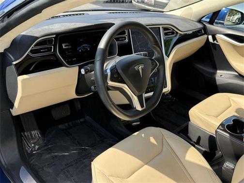 2016 Tesla Model S 90D