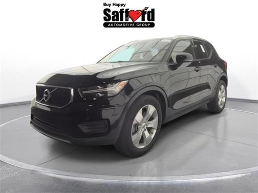 2021 Volvo XC40 T4 Momentum