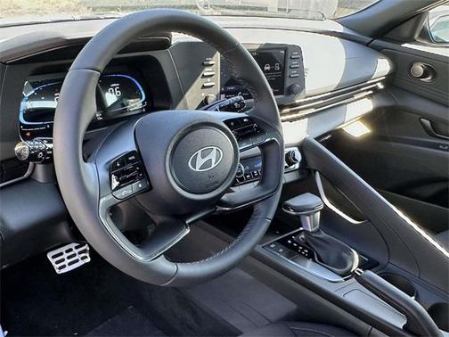 2025 Hyundai ELANTRA Sport