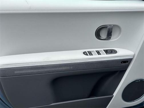 2025 Hyundai IONIQ 5 Limited