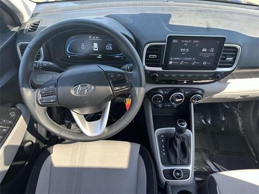 2023 Hyundai VENUE SEL