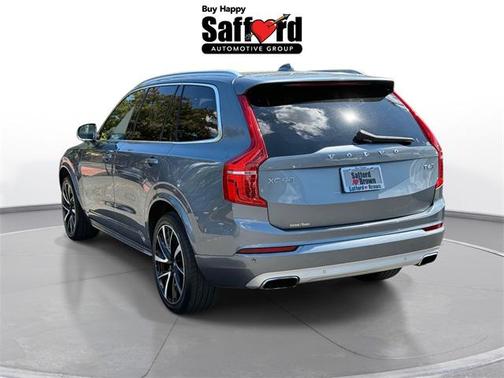 2020 Volvo XC90 T6 Momentum