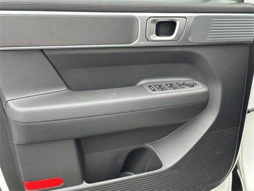 2025 Hyundai SANTA FE SE