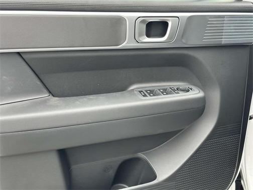 2025 Hyundai SANTA FE SE
