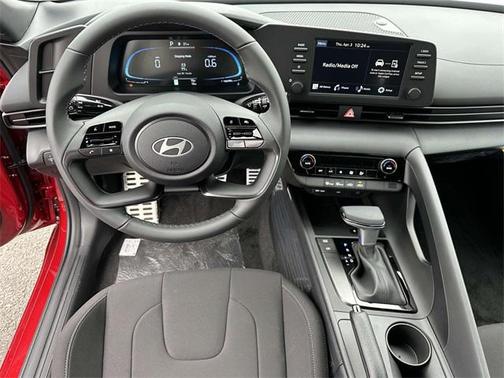 2025 Hyundai ELANTRA Sport