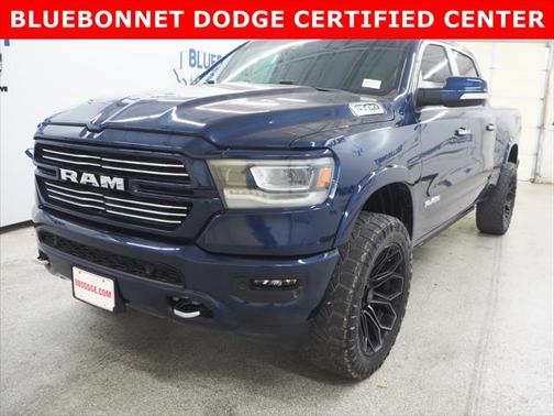 2022 RAM 1500 Laramie Crew Cab 4x4 64' Box