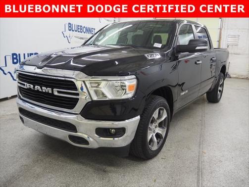 2020 RAM 1500 Lone Star Crew Cab 4x2 57' Box