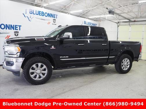 2019 RAM 2500 Limited Crew Cab 4x4 64' Box