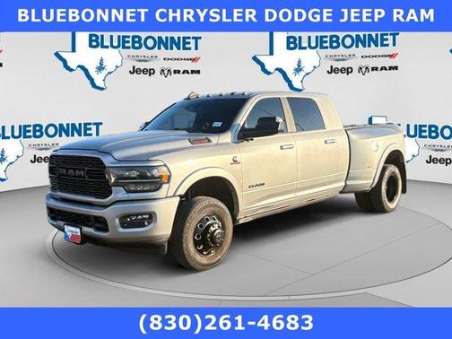 Billet Silver Metallic Clearcoat 2022 RAM 3500 Limited