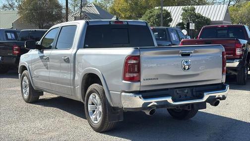 2020 RAM 1500 Laramie Crew Cab 4x2 57' Box