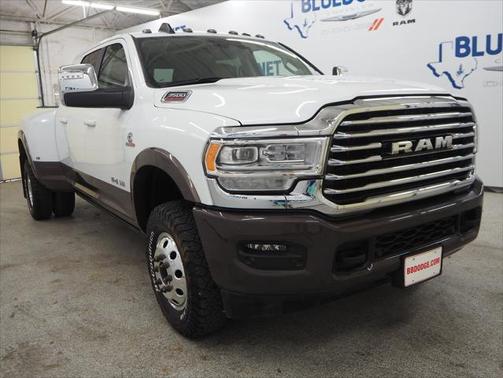 2024 RAM 3500 Limited Longhorn Mega Cab 4x4 64' Box