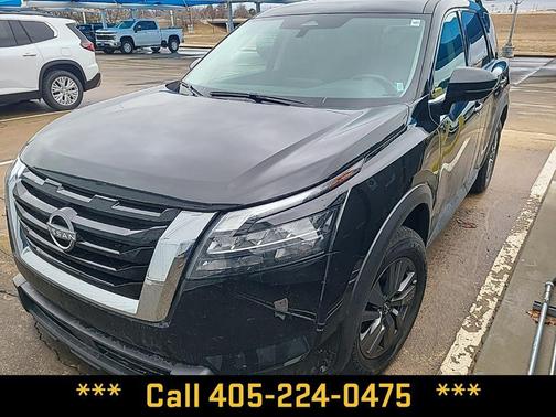 2025 Nissan Pathfinder SV 4WD