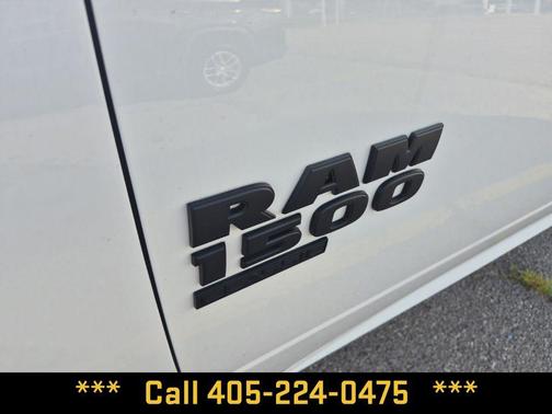 Bright White Clearcoat 2024 RAM 1500 Classic Warlock Crew Cab 4x2 5'7' Box