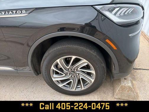Infinite Black Metallic Clearcoat 2024 Lincoln Aviator Premiere