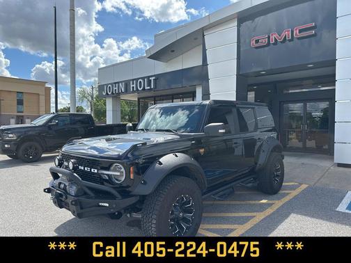 Shadow Black 2025 Ford Bronco Badlands