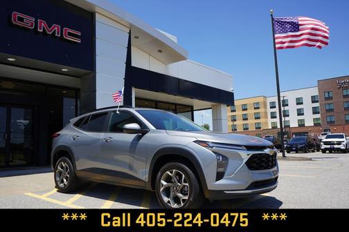 Sterling Gray Metallic 2025 Chevrolet Trax LT