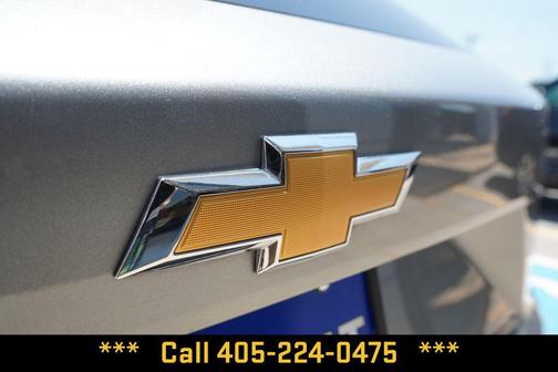 Sterling Gray Metallic 2025 Chevrolet Trax LT