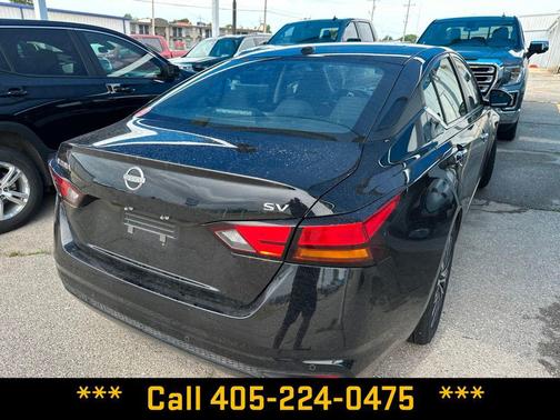 Super Black Clearcoat 2024 Nissan Altima 2.5 SV