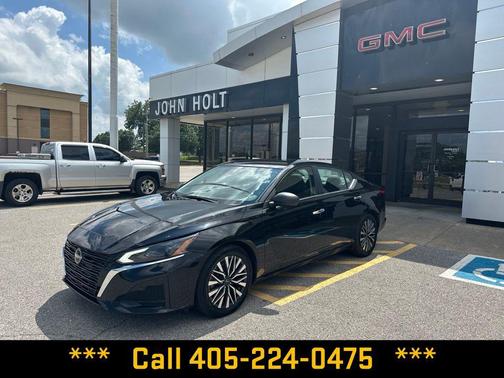 Super Black Clearcoat 2024 Nissan Altima 2.5 SV