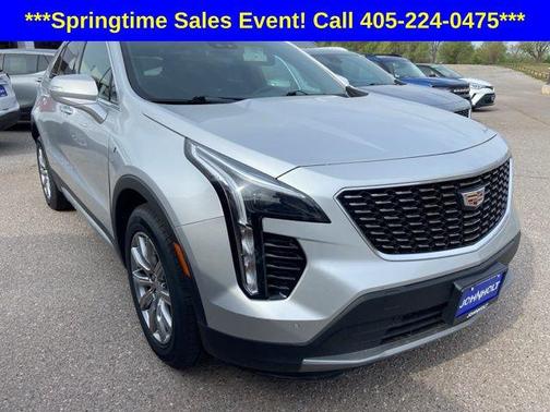 2022 Cadillac XT4 Premium Luxury