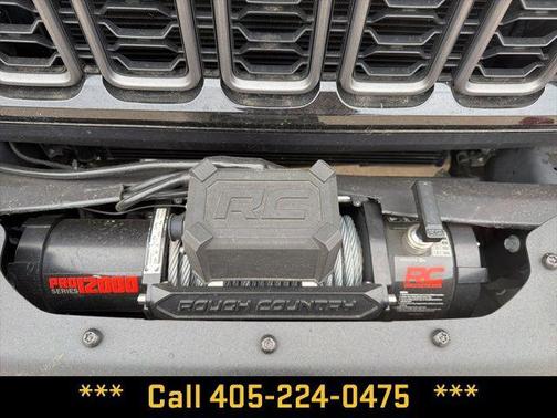 Black Clearcoat 2025 Jeep Gladiator Rubicon