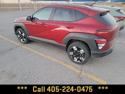 2025 Hyundai KONA SEL