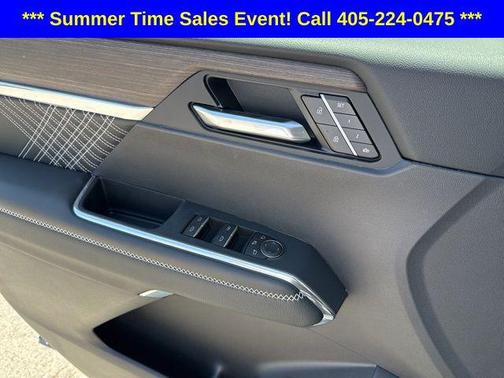 2025 GMC Acadia Denali
