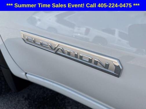 2025 GMC Sierra 1500 Elevation