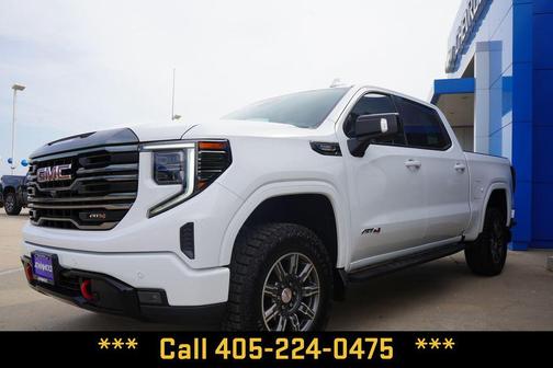 Summit White 2024 GMC Sierra 1500 AT4