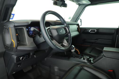 OXFORD WHITE 2024 Ford Bronco BADLANDS