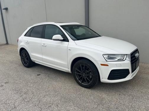 Cortina White 2018 Audi Q3 2.0T PREMIUM