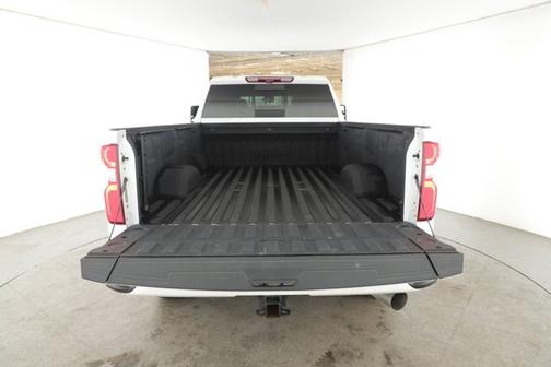 Iridescent Pearl Tricoat 2024 Chevrolet Silverado 3500 HIGH COUNTRY