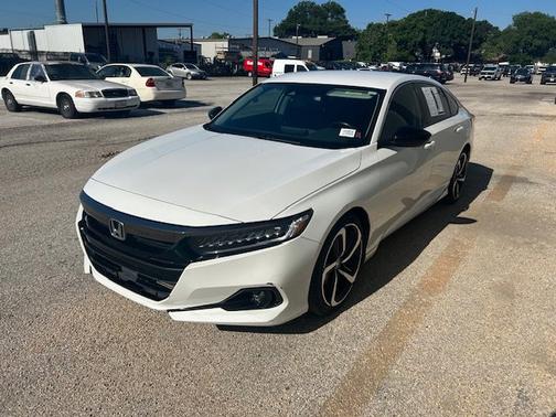 White 2021 Honda Accord SPORT SE
