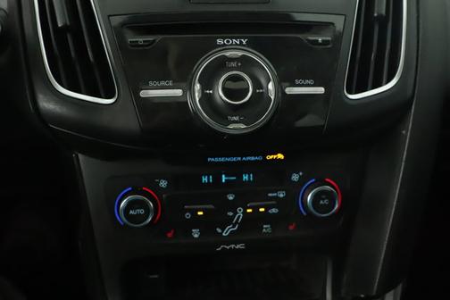 2017 Ford Focus TITANIUM