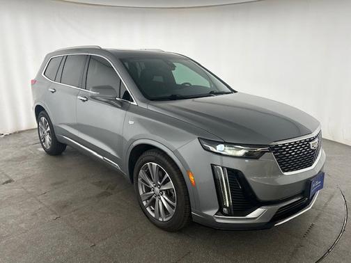 Argent Silver Metallic 2023 Cadillac XT6 PREMIUM LUXURY