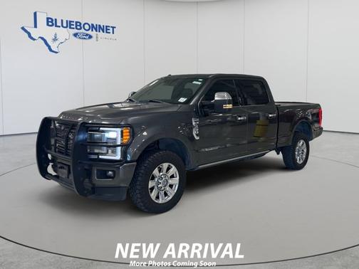 MAGNETIC 2018 Ford F-350 PLATINUM