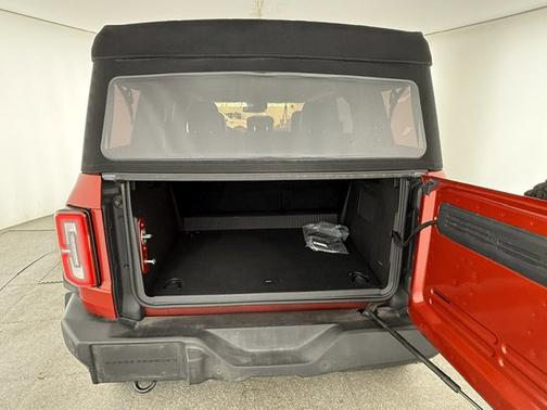 HOT PEPPER RED MET TINT CC 2024 Ford Bronco WILDTRAK